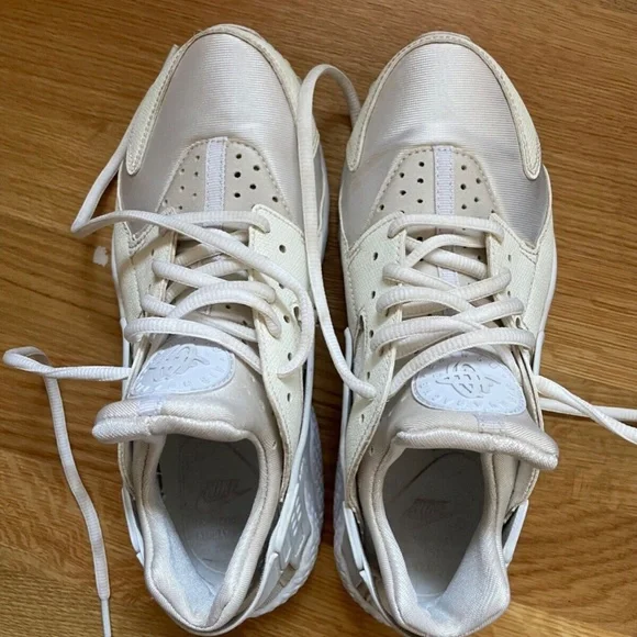 Size 7.5 Women Nike Air Huarache Run Shoe White Sail Fossil Stone - Picture 11 of 13